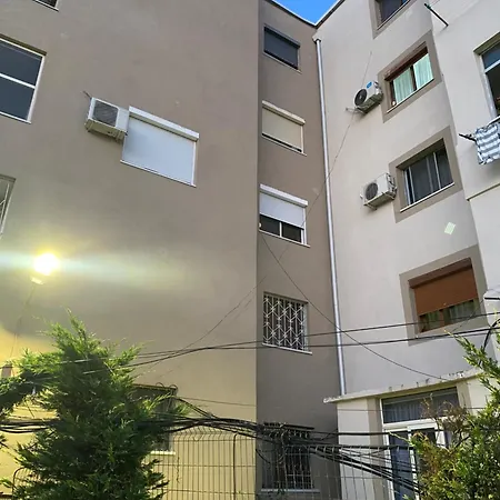 Apartment Moon *